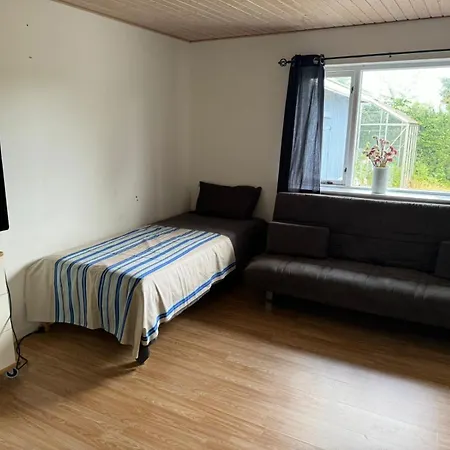 Helt I Og Taet Pa Stranden 빌라 *