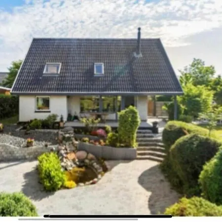 Helt I Og Taet Pa Stranden Villa Koge