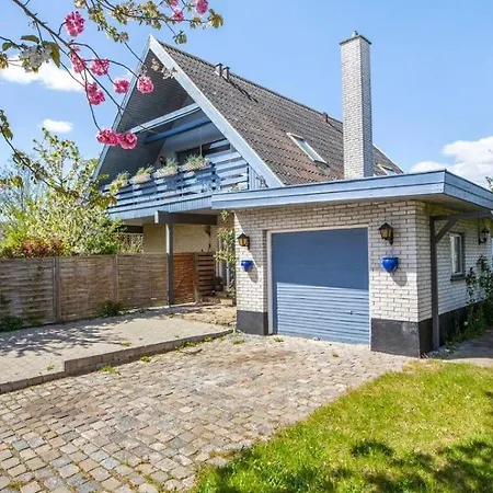 Helt I Og Taet Pa Stranden Villa Koge