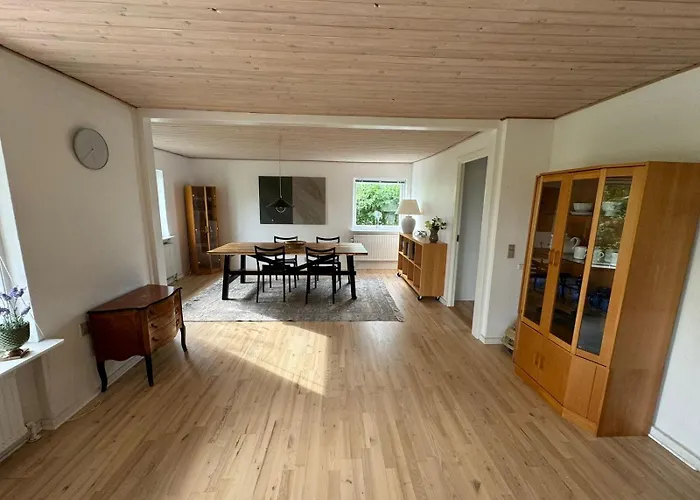 빌라 Helt I Og Taet Pa Stranden 코이에